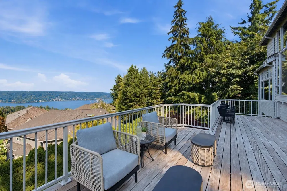 17120 SE 58th St Bellevue, WA 98006