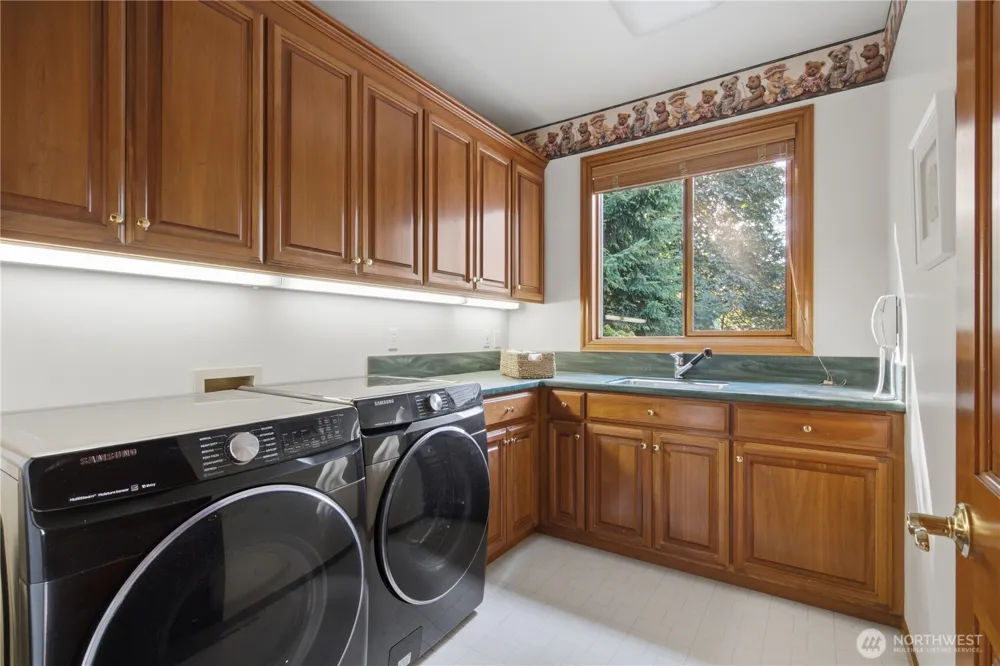 17120 SE 58th St Bellevue, WA 98006