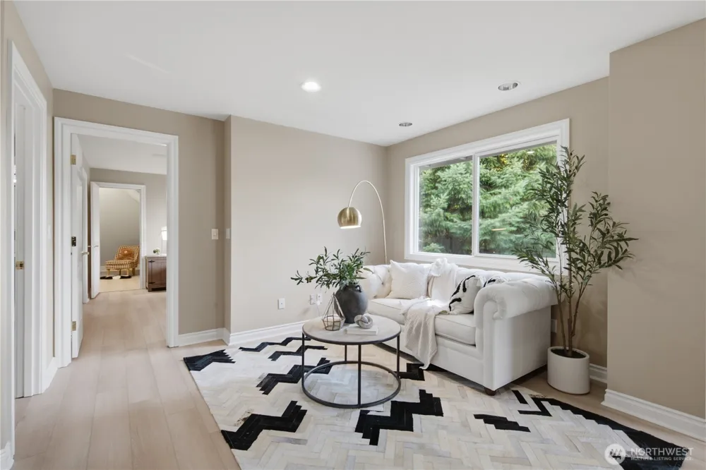 17120 SE 58th St Bellevue, WA 98006