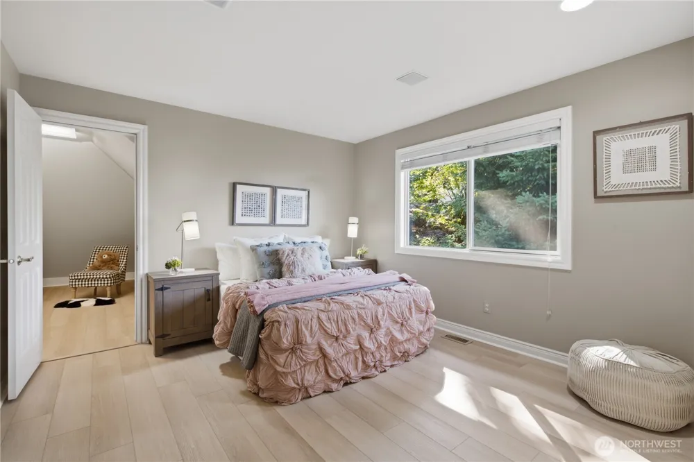 17120 SE 58th St Bellevue, WA 98006