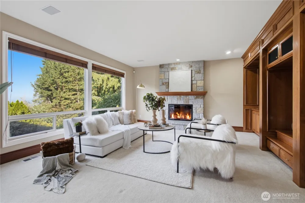 17120 SE 58th St Bellevue, WA 98006
