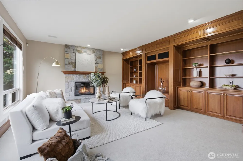 17120 SE 58th St Bellevue, WA 98006