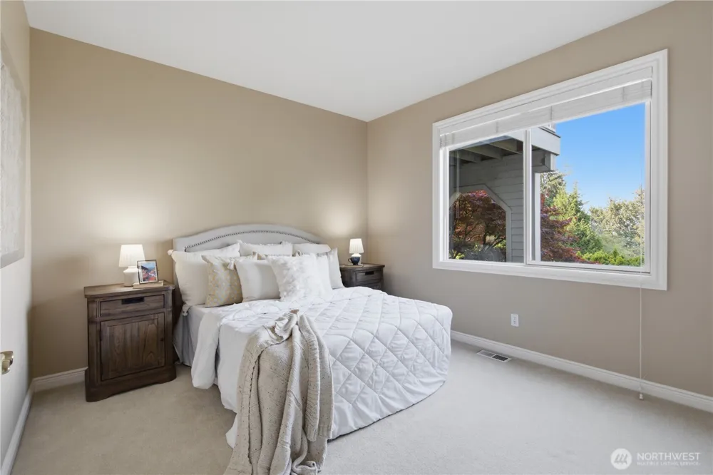 17120 SE 58th St Bellevue, WA 98006