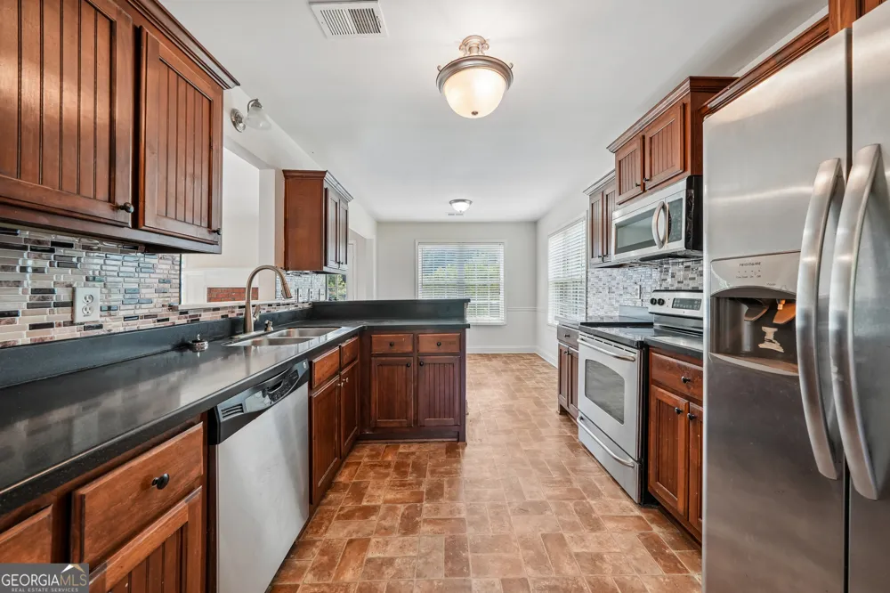 70 Feldspar DR Jefferson, GA 30549