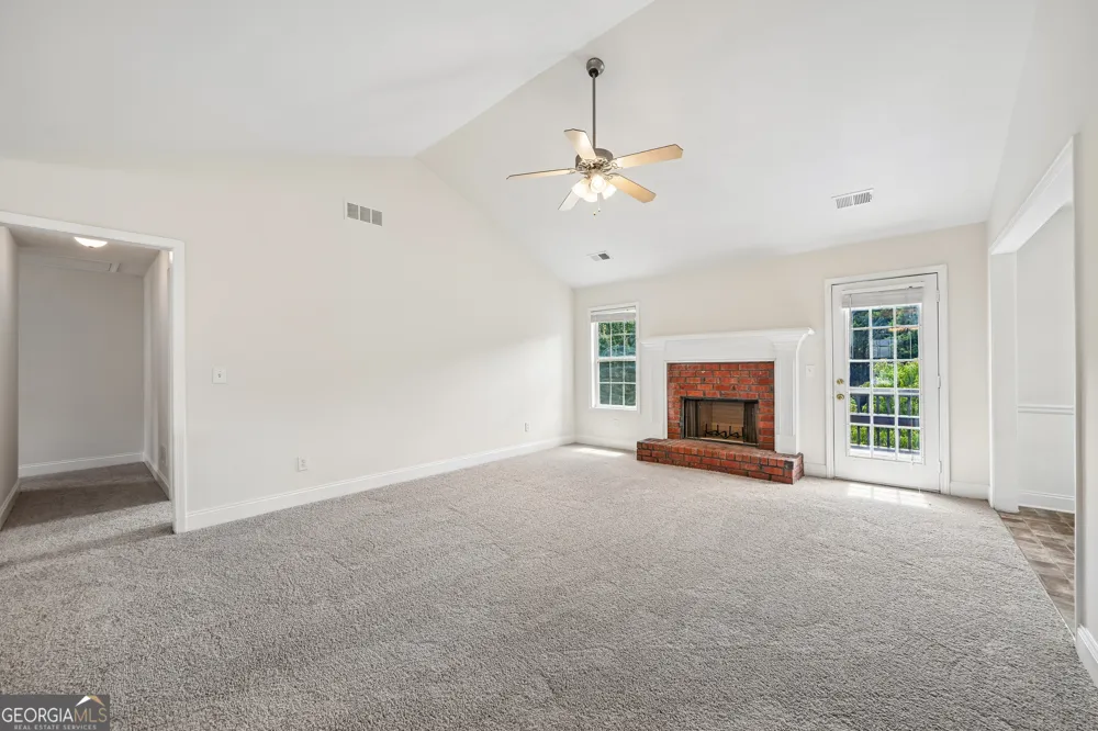 70 Feldspar DR Jefferson, GA 30549