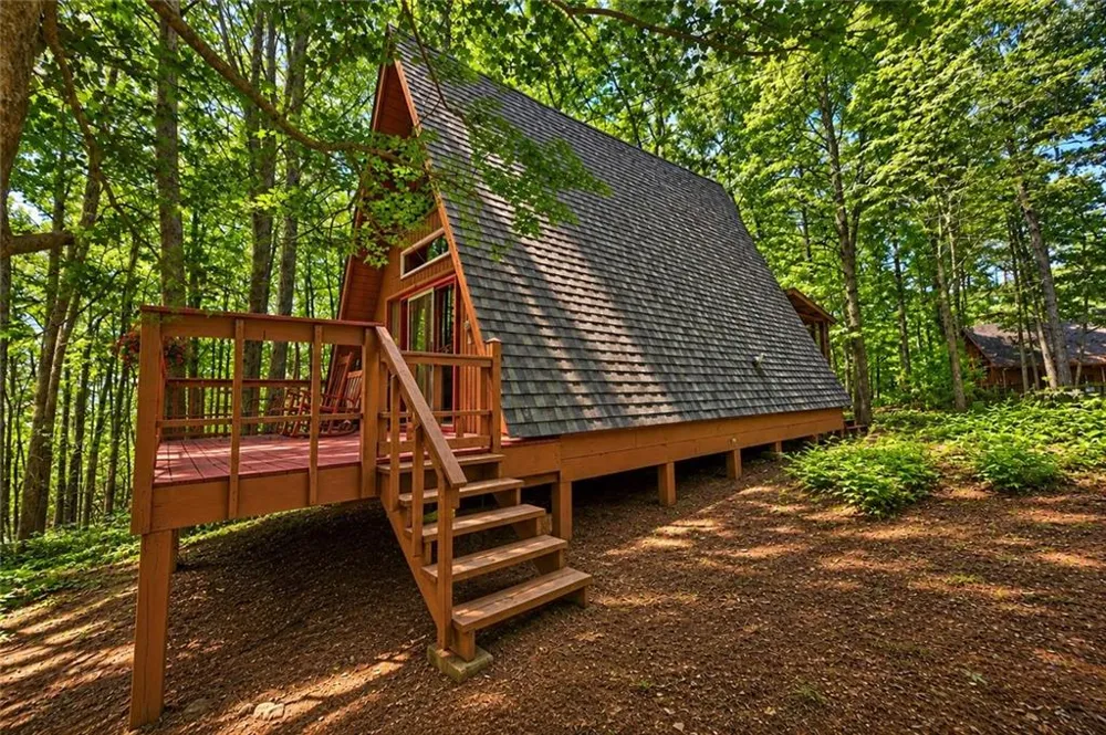 11296 Old Ccc Camp Road Chatsworth, GA 30705