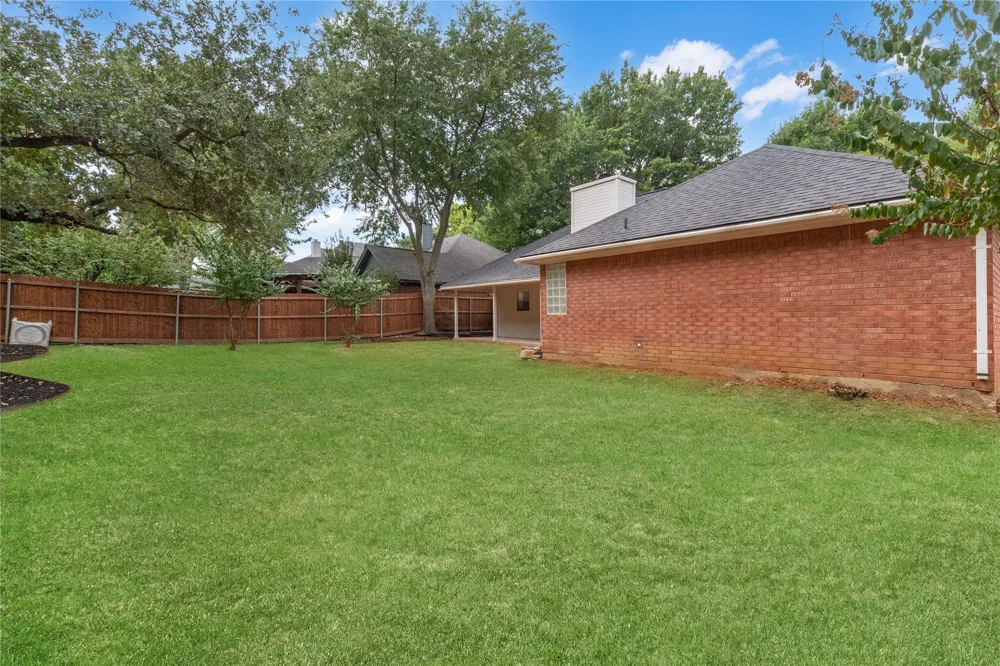 633 Cardinal Ridge Road Burleson, TX 76028