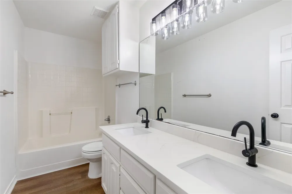633 Cardinal Ridge Road Burleson, TX 76028