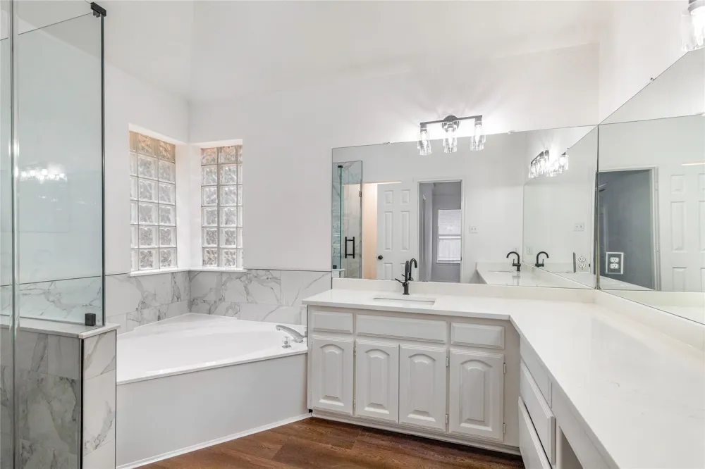633 Cardinal Ridge Road Burleson, TX 76028
