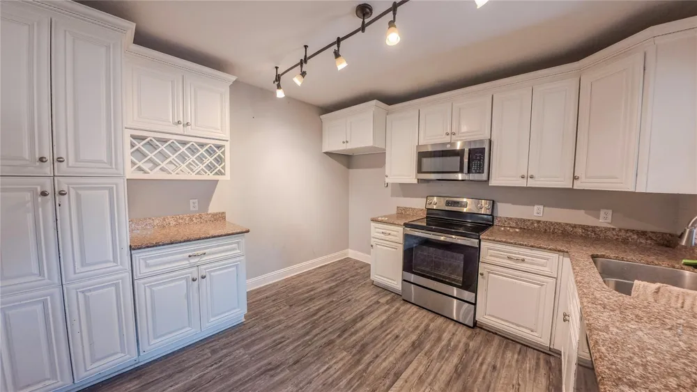 321 Circle Drive Wharton, TX 77488