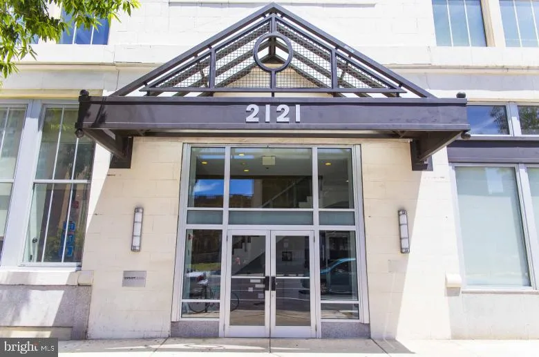 2121 MARKET STREET #815 Philadelphia, PA 19103