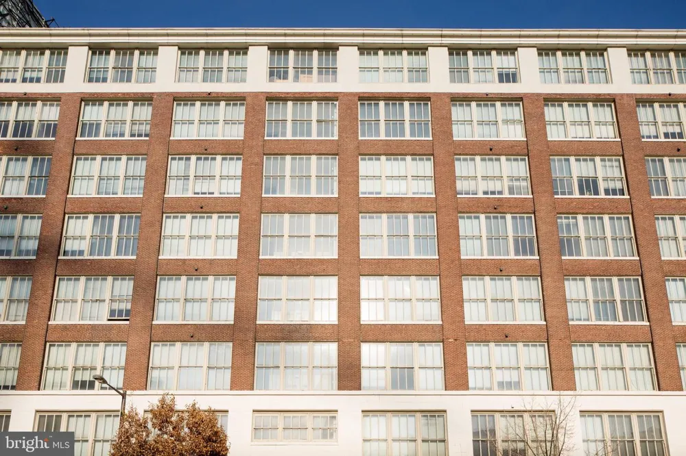 2121 MARKET STREET #815 Philadelphia, PA 19103