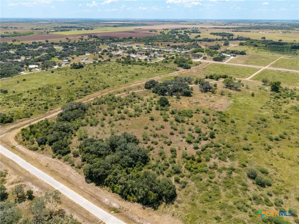 10 Sydnie Ranch Road Inez, TX 77968