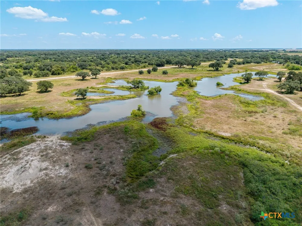 10 Sydnie Ranch Road Inez, TX 77968