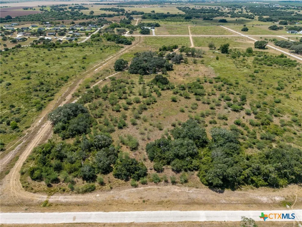 10 Sydnie Ranch Road Inez, TX 77968