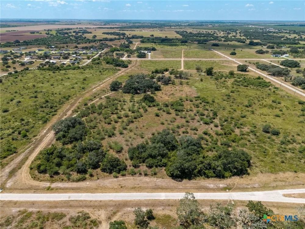 10 Sydnie Ranch Road Inez, TX 77968