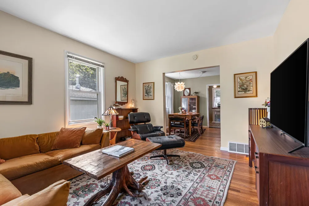 1450 Walker Avenue NW Grand Rapids, MI 49504