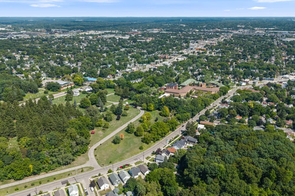 1450 Walker Avenue NW Grand Rapids, MI 49504
