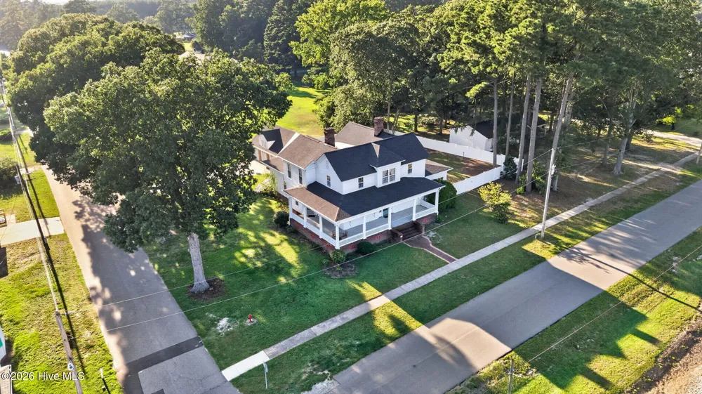 301 NW Railroad Street Pikeville, NC 27863