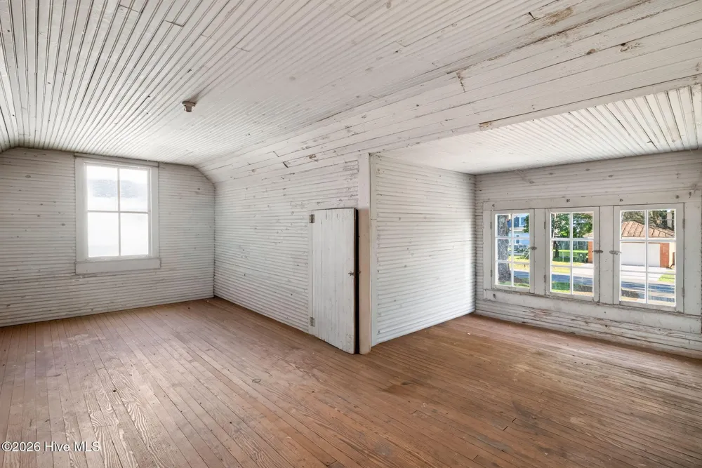 301 NW Railroad Street Pikeville, NC 27863