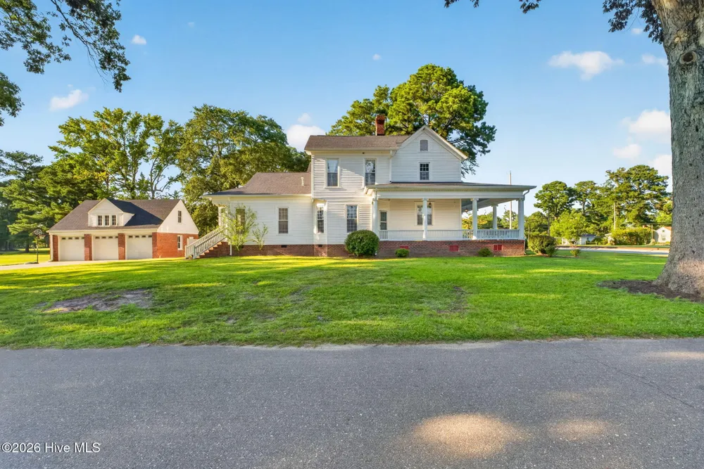 301 NW Railroad Street Pikeville, NC 27863