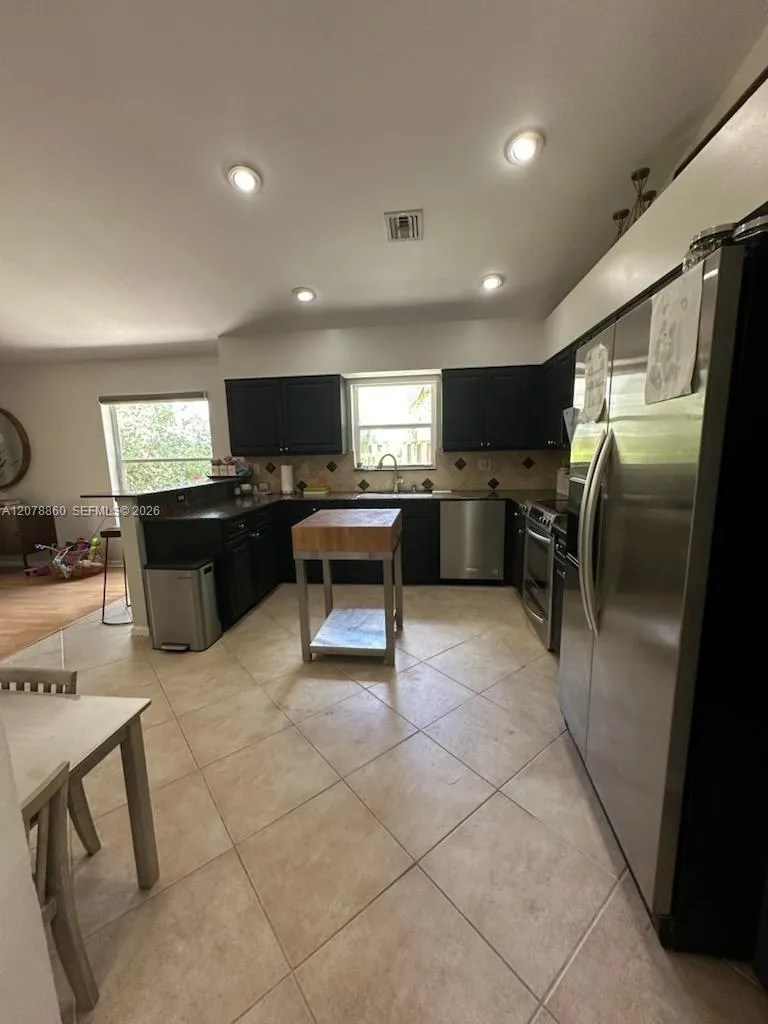12741 Meadowbreeze Dr Wellington, FL 33414