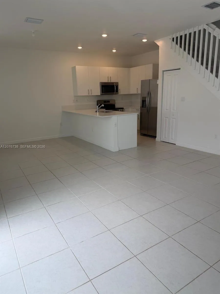 692 SE 13th Ct Homestead, FL 33034