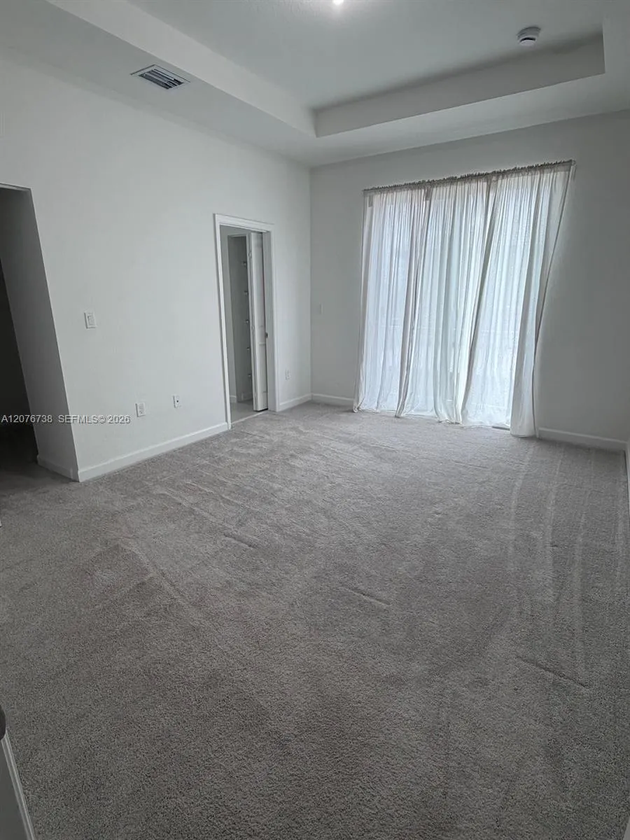 692 SE 13th Ct Homestead, FL 33034