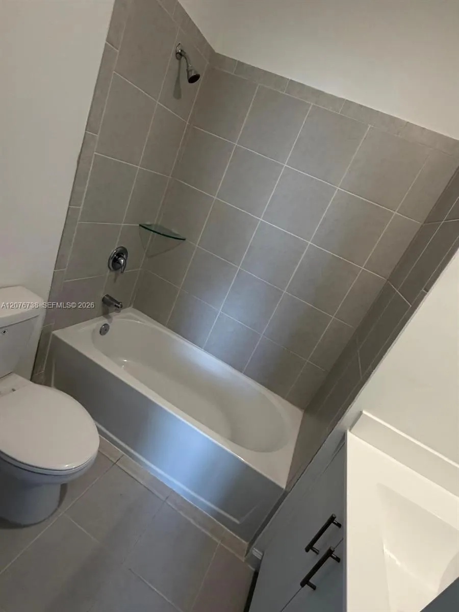 692 SE 13th Ct Homestead, FL 33034