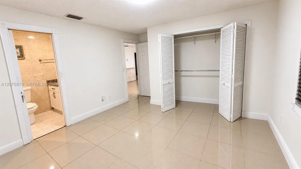 18820 NW 45th Ave Miami Gardens, FL 33055