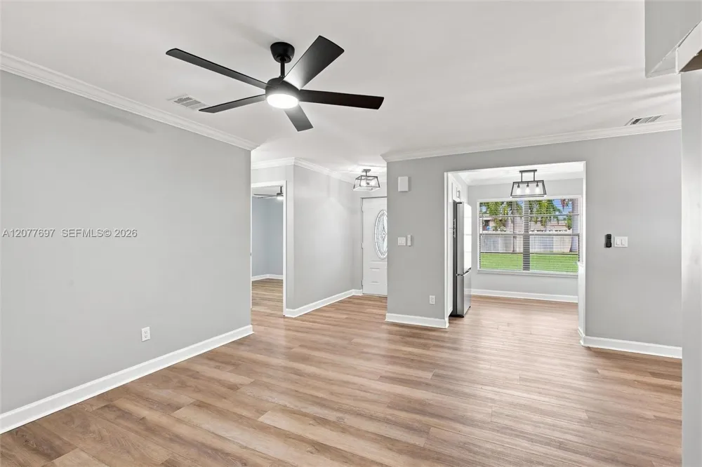 646 SE 12th CT #17 Cape Coral, FL 33990