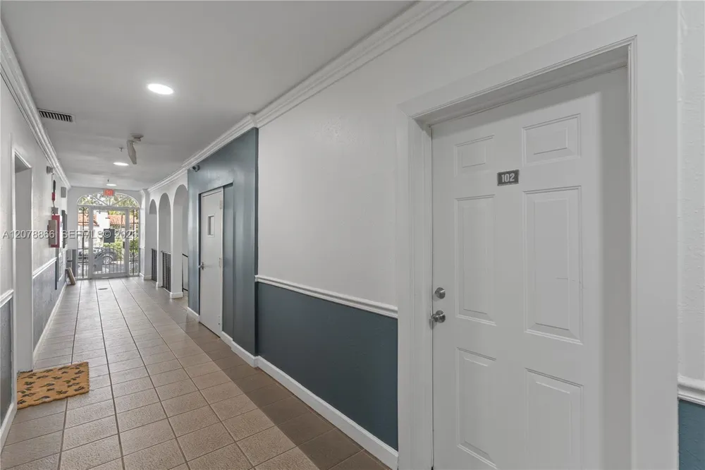 1559 Michigan Ave #102 Miami Beach, FL 33139