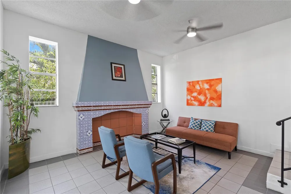 1559 Michigan Ave #102 Miami Beach, FL 33139