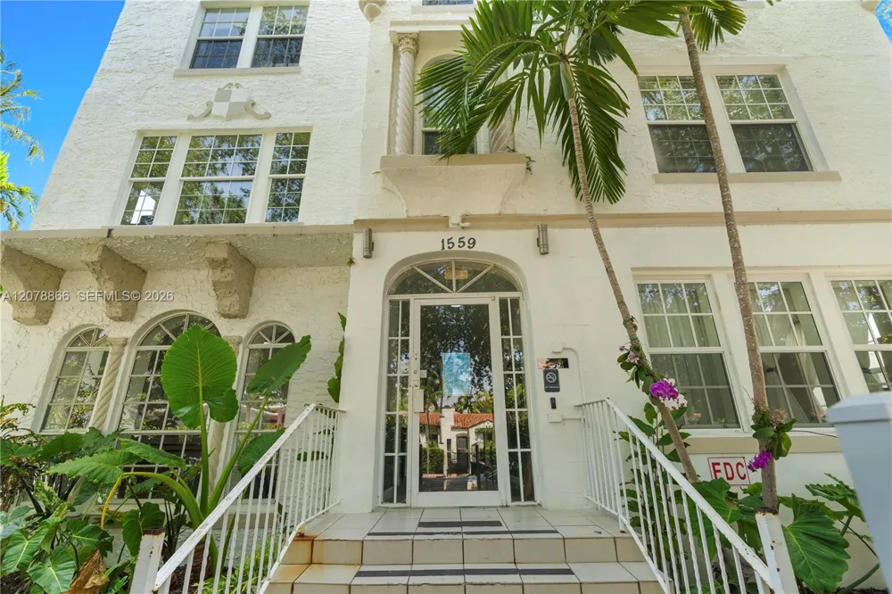 1559 Michigan Ave #102 Miami Beach, FL 33139