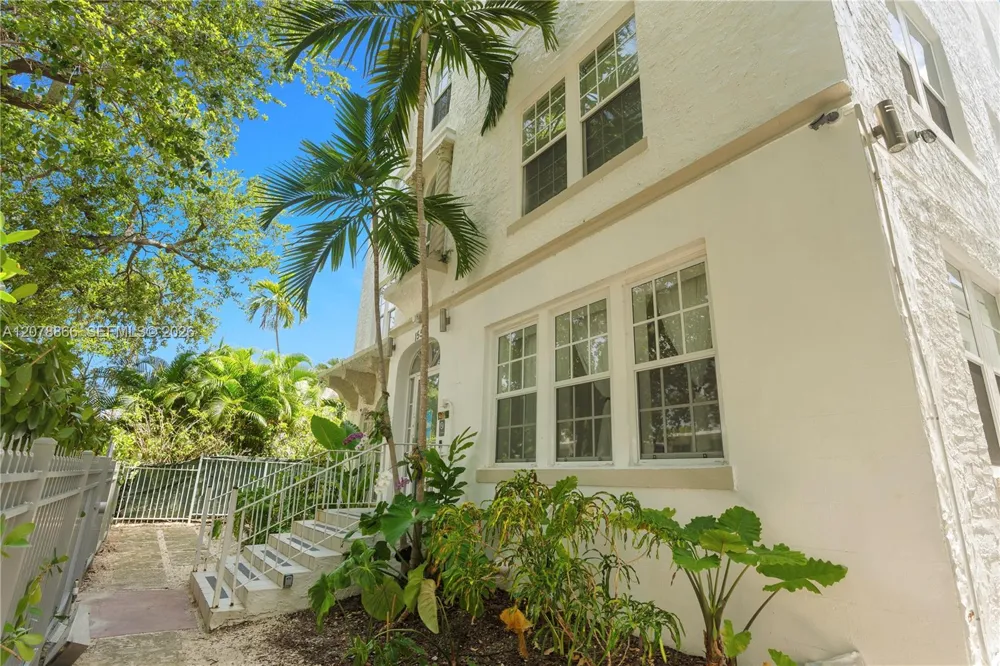 1559 Michigan Ave #102 Miami Beach, FL 33139