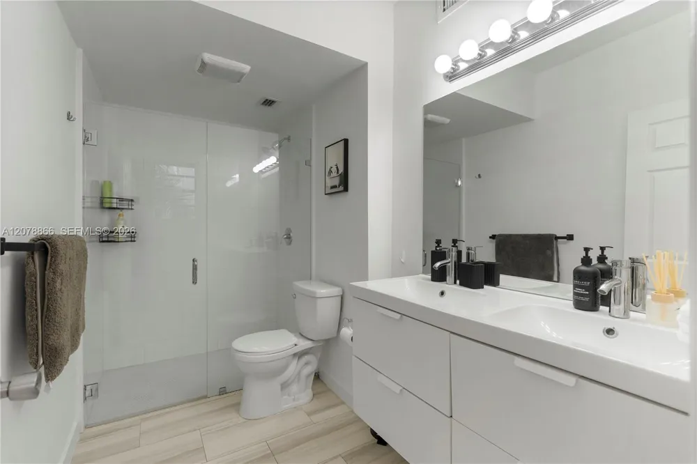 1559 Michigan Ave #102 Miami Beach, FL 33139