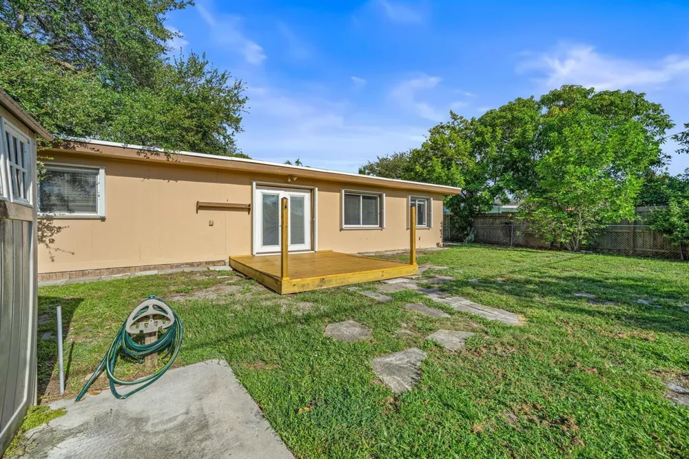 3428 Capri Road Palm Beach Gardens, FL 33410