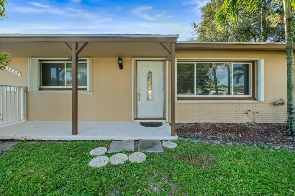 3428 Capri Road Palm Beach Gardens, FL 33410