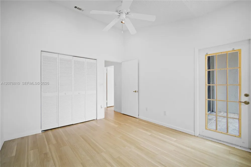 21378 Marina Cove Cir #11-B Aventura, FL 33180