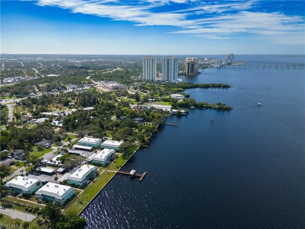 3225 E Riverside Drive #48D Fort Myers, FL 33916
