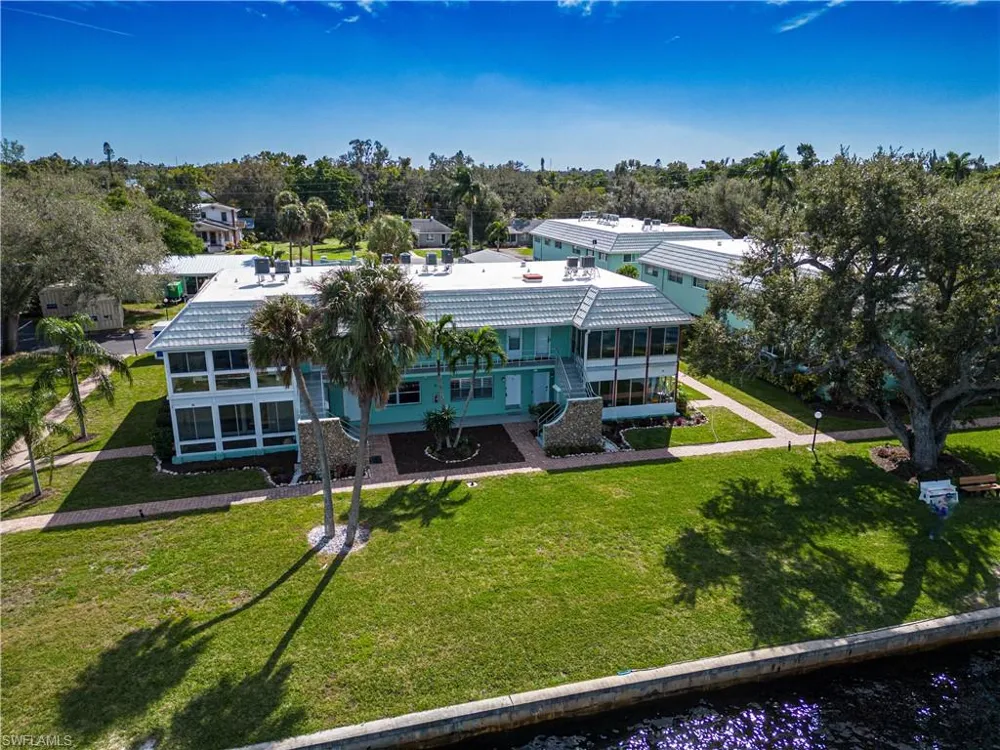3225 E Riverside Drive #48D Fort Myers, FL 33916