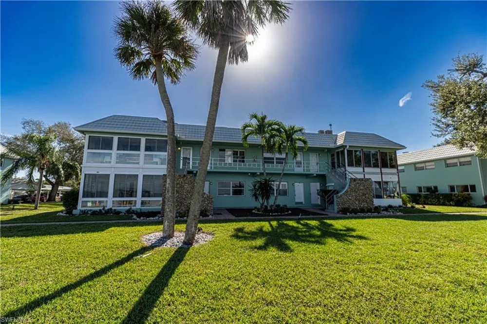 3225 E Riverside Drive #48D Fort Myers, FL 33916