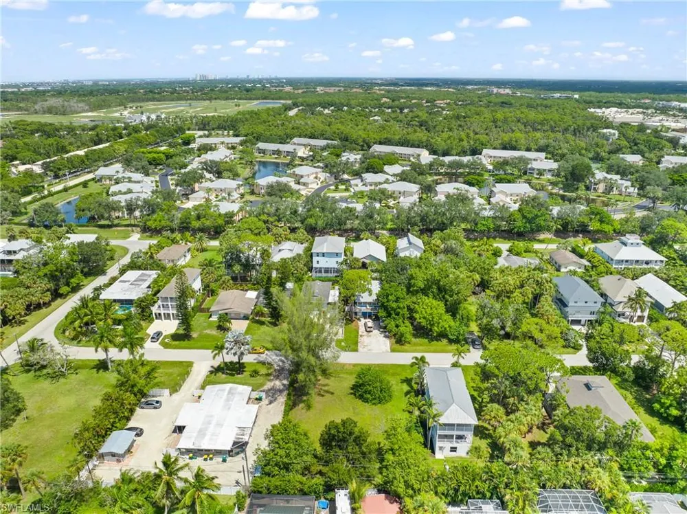 734 Park Avenue Naples, FL 34110