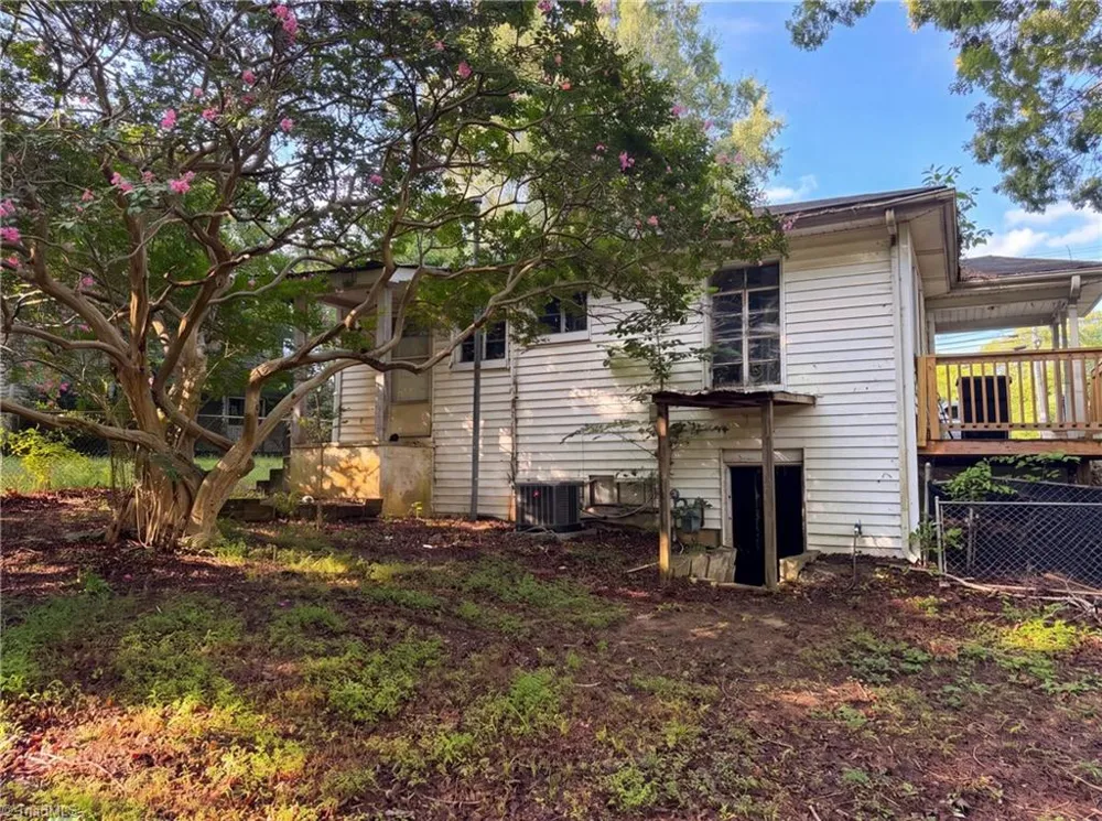 2656 Old US Highway 64 Lexington, NC 27295