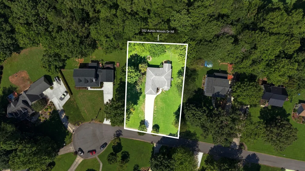 202 Ashlin Woods Dr NE Cleveland, TN 37312