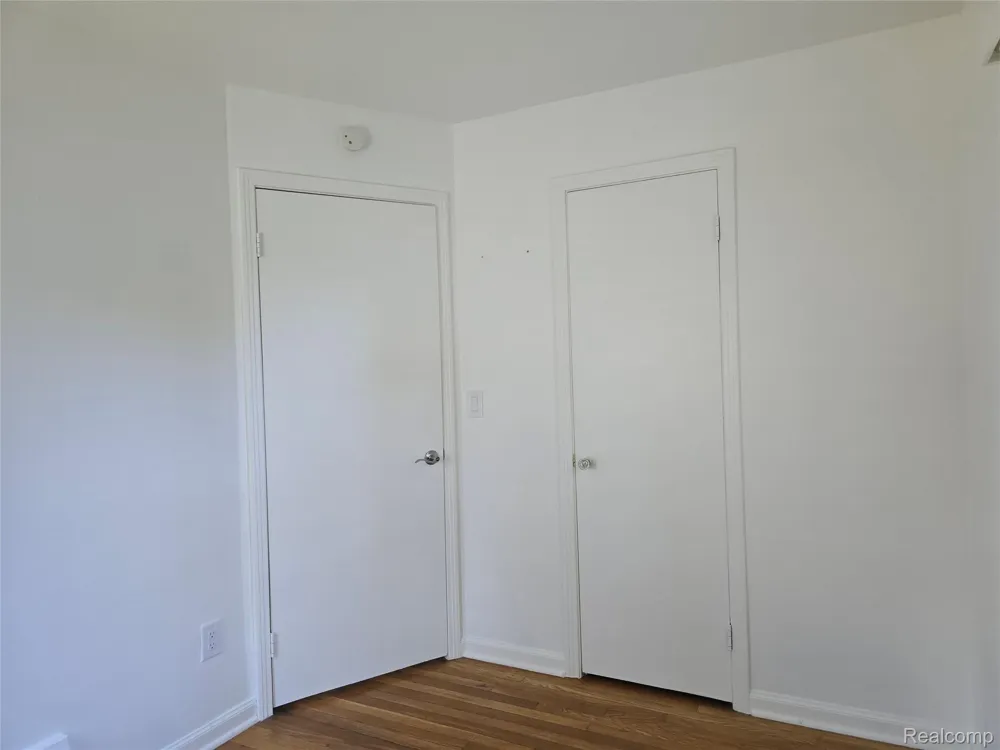 534 Ardmore Drive Ferndale City, MI 48220