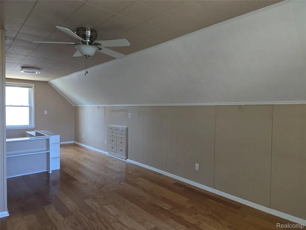 534 Ardmore Drive Ferndale City, MI 48220