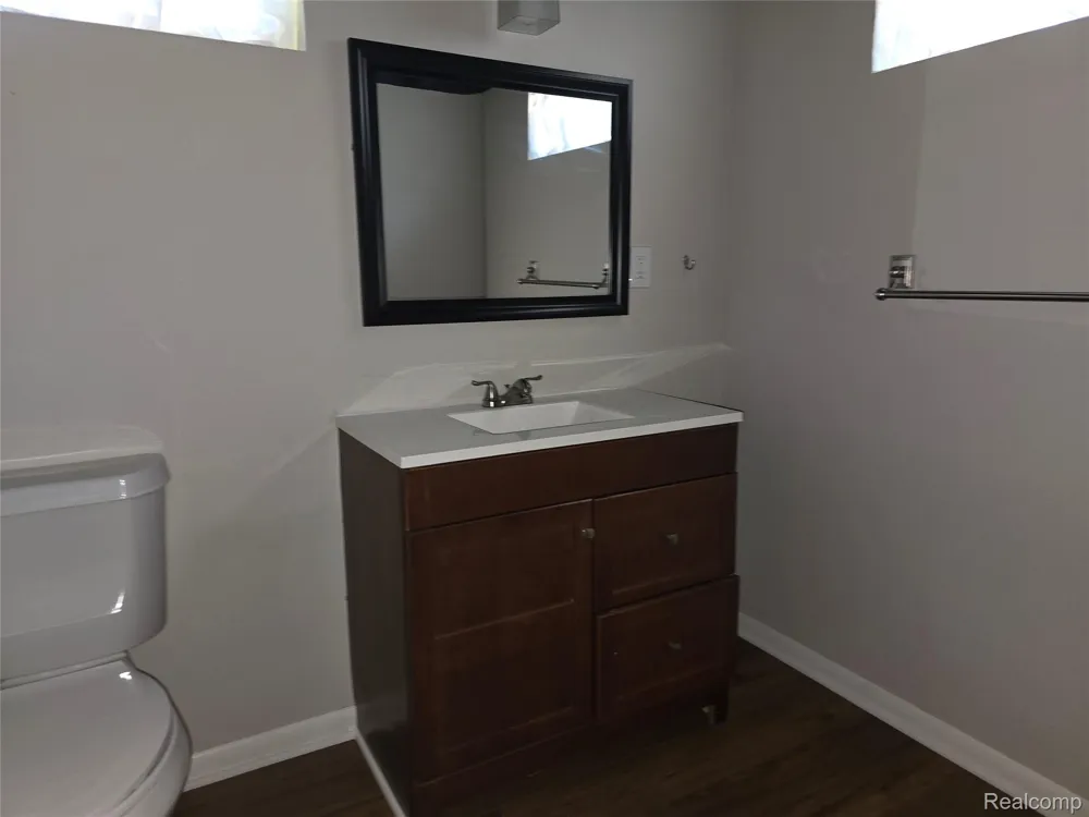 534 Ardmore Drive Ferndale City, MI 48220