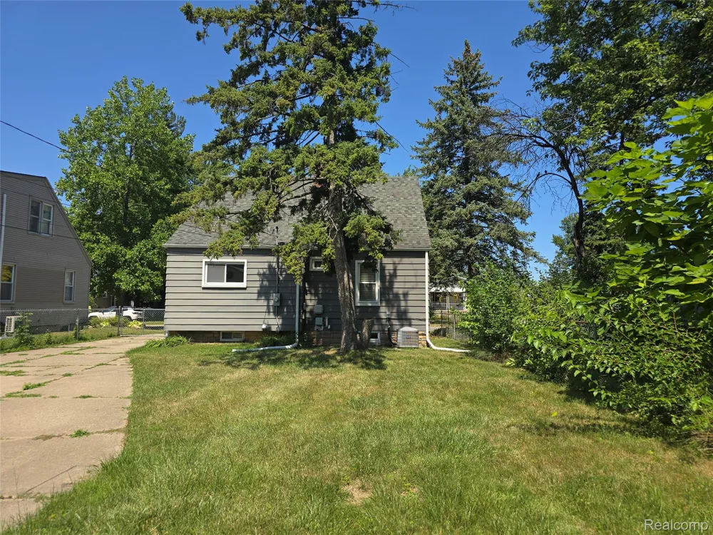534 Ardmore Drive Ferndale City, MI 48220