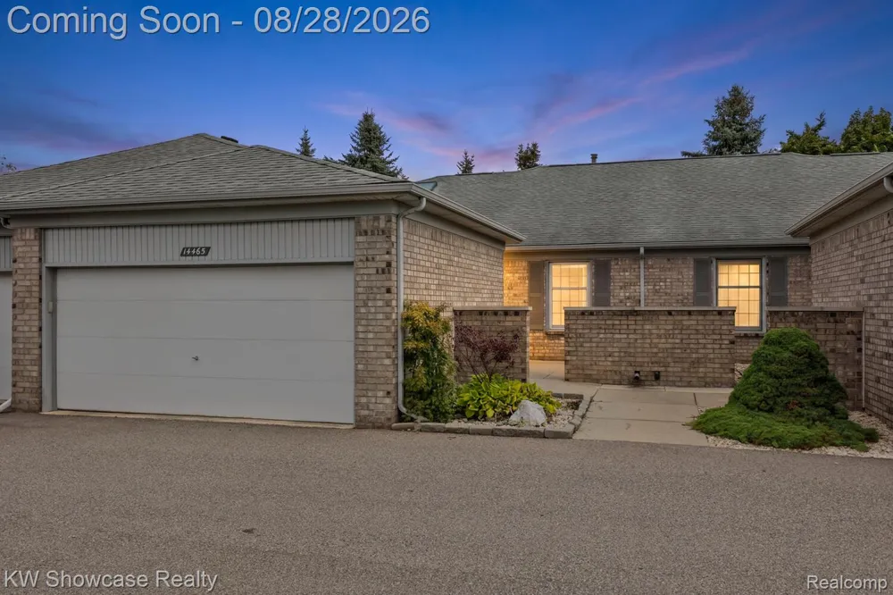 14465 Foy Creek Court Shelby Charter Township, MI 48315